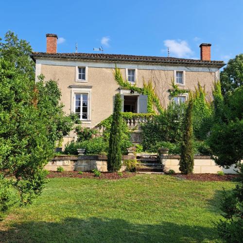 Issigeac House | NAMASTE COTTAGE