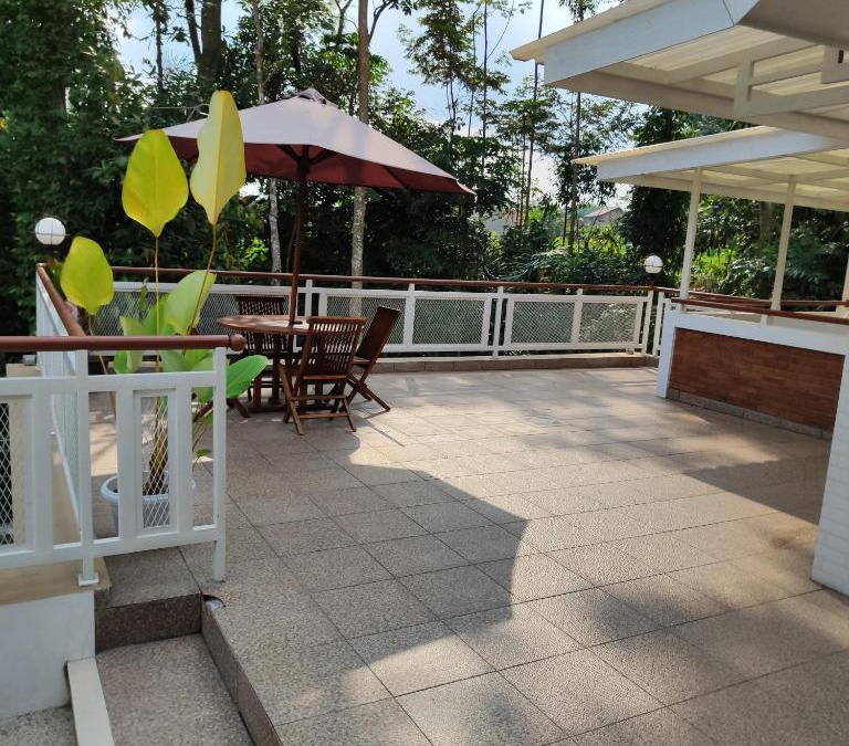Ngemplak House | Namira Homestay