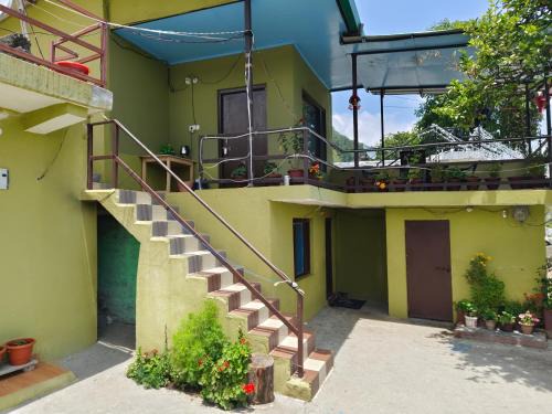 Munsyari House | Nanda rawat Homestay