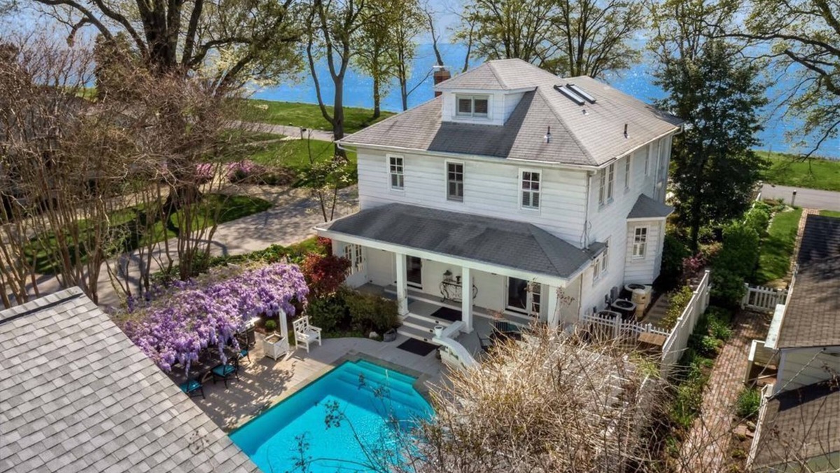 Annapolis House | Nantucket on the Chesapeake Heated Pool