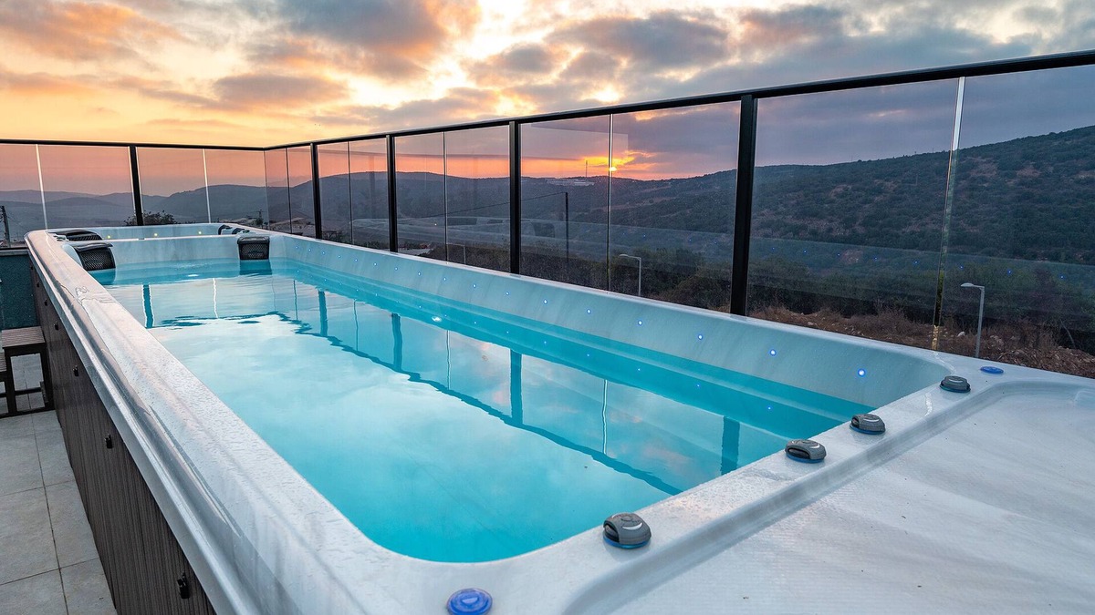 Elqosh Cabin | Naomi Boutique Suites