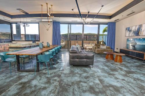 Elqosh Villa | Naomi Boutique Villa & Suites
