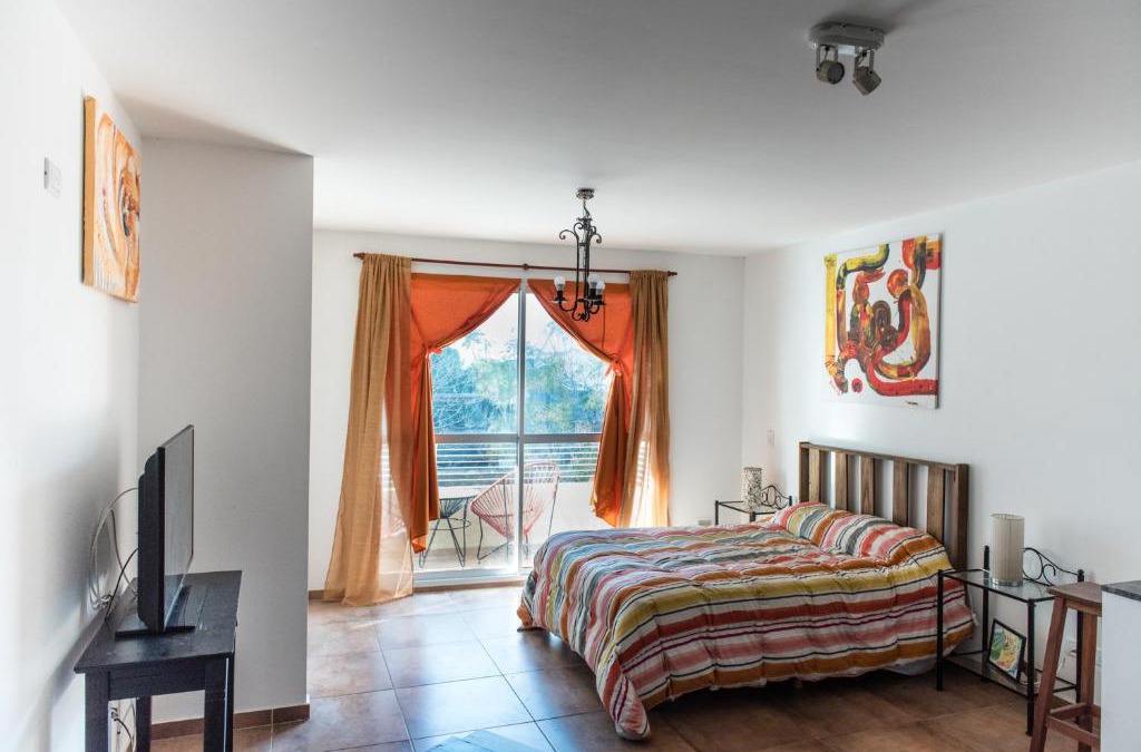 Saavedra Apartment | Naon Arts Experience