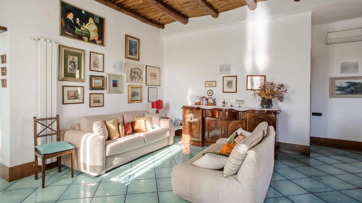 Naples City Centre Apartment | Naples Center Apartment