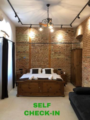 Old Town Apartment | Napoca Brick&Barrel