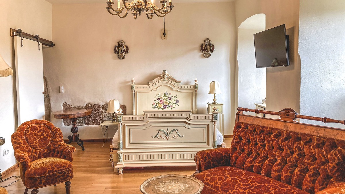 Maring-Noviand Apartment | Napoleonzimmer - Urlaub auf dem Weingut