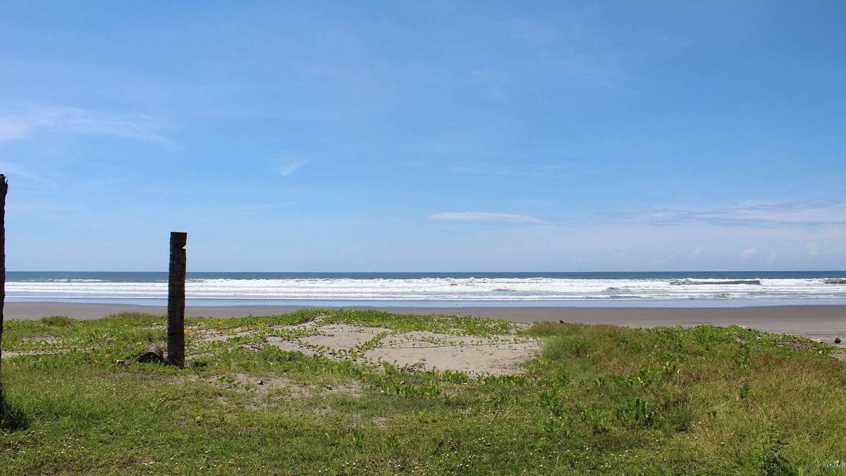 Intipuca Villa | NASA RENTALS /Waterfront Property /Con acceso directamente a la playa