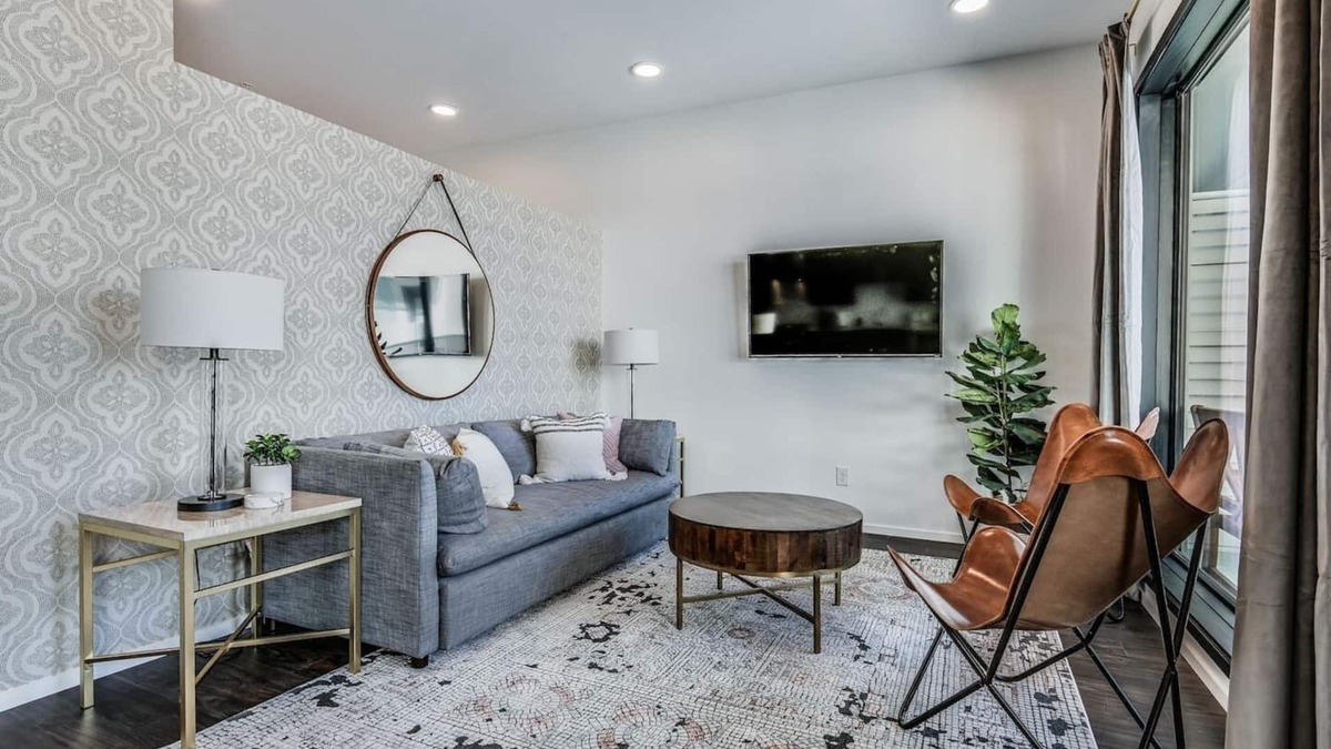 Edgehill Condo | Nashville Condo Gulch/Downtown-Walking Distance!