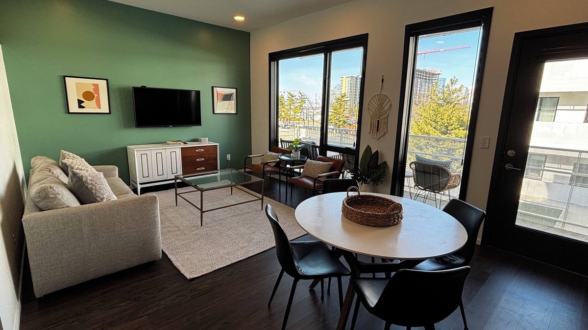 Eighth Avenue Condo | Nashville Getaway in the Gulchn