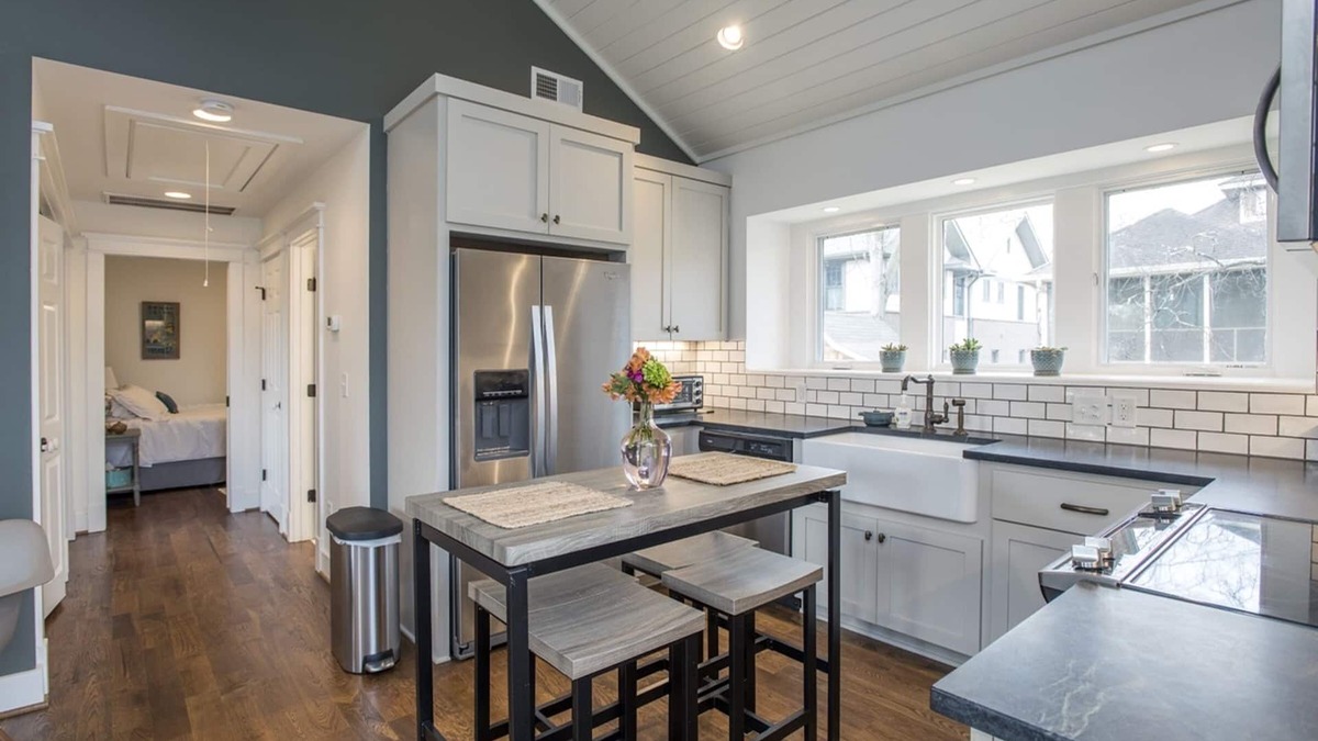 12 South House | Nashville's Best Historic Neighborhood! Walk to Food & Shopping!