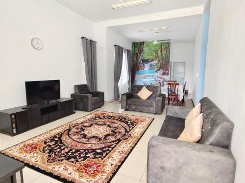 Temerloh House | NASUHA HOMESTAY 3 TEMERLOH Semi-D House, 3 Bedroom, 2 Bathroom, 4 Unit Aircond, Free Wifi and Netflix