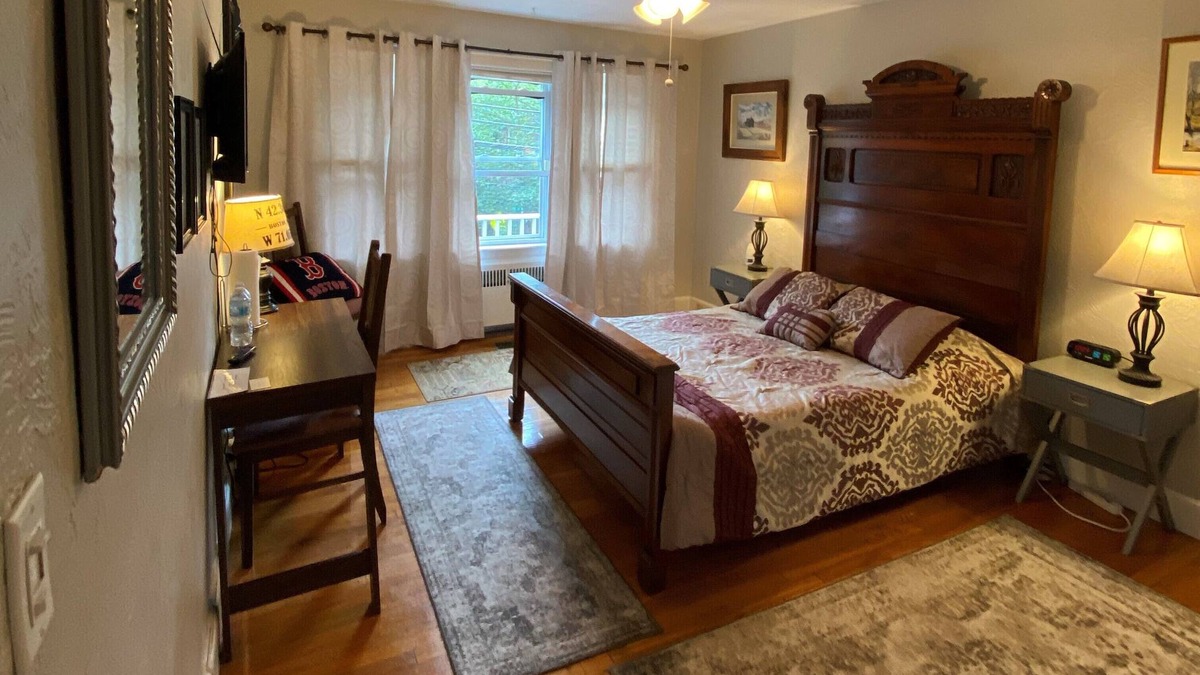 Brighton Bed & Breakfast | Natalie House - Boston