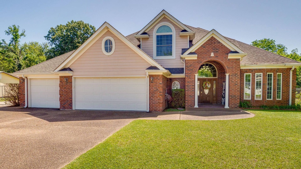 Natchez House | Natchez Vacation Rental, Close to Historic Parks!