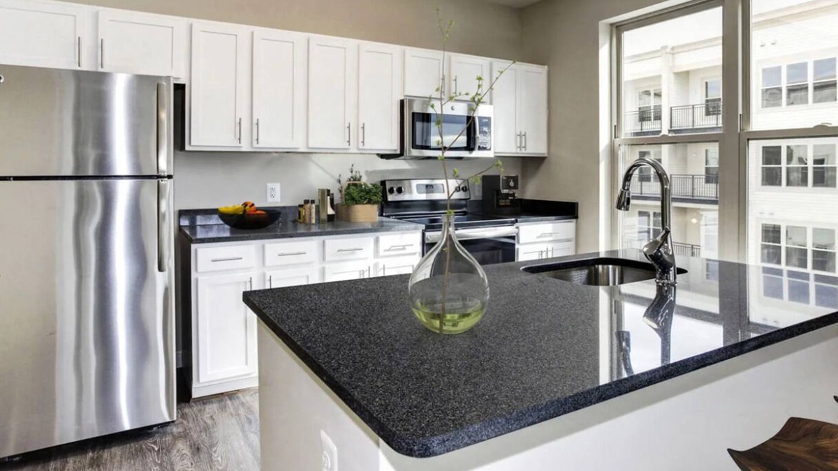 Woodbridge Apartment | National at Woodbridge