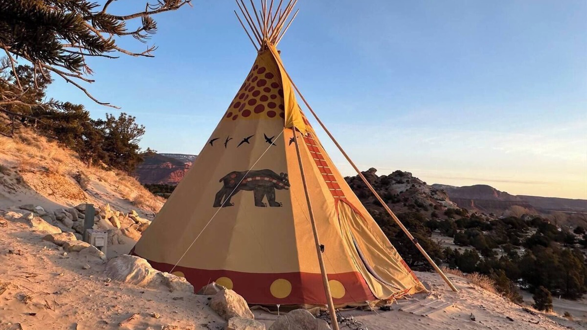 Teasdale House | Native American Bear Tipi