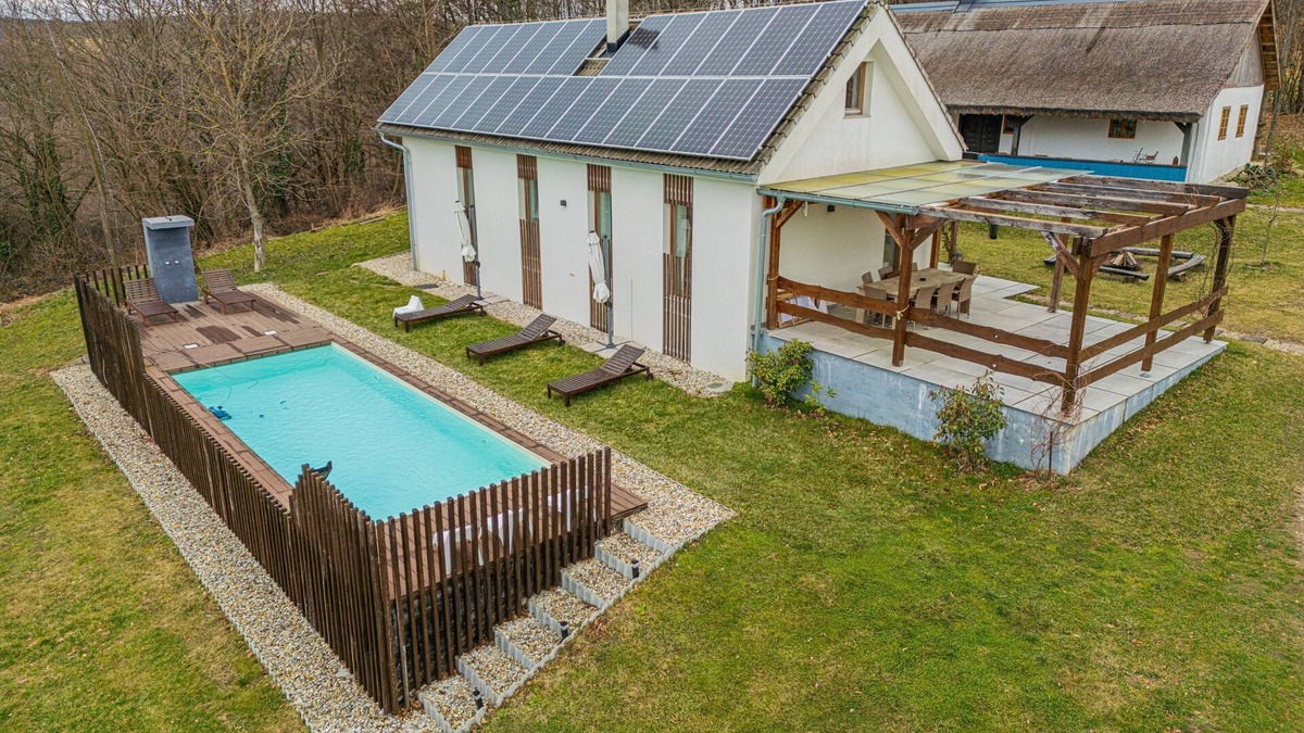 Gornji Petrovci Ski Chalet | Natural Chalet Velbana Iža, Križevci, Slovenia