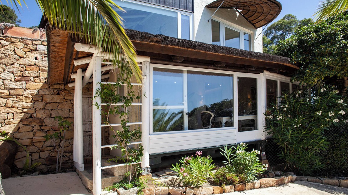 Bolonia House | "Natural Charm and Privacy at the Xingu House - Finca Love Garden"