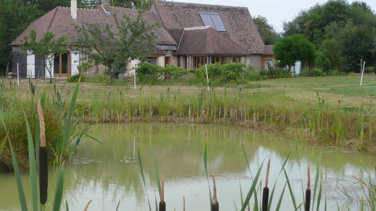 Roullee Cottage | Natural park perch, fishing cottage 3 ears quiet in nature