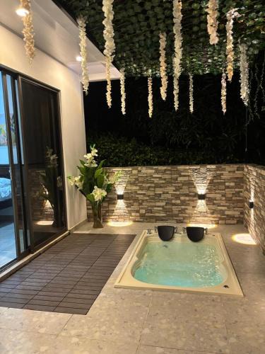 Melgar Bed & Breakfast | Natural View Resorts Melgar