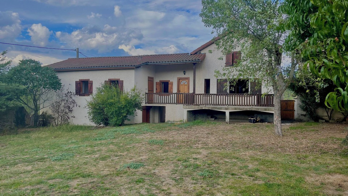 Sauviat House | Nature and serenity gîte sleeps 9