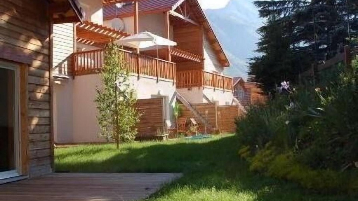 Ancelle Ski Chalet | Nature and sunshine in comfort!