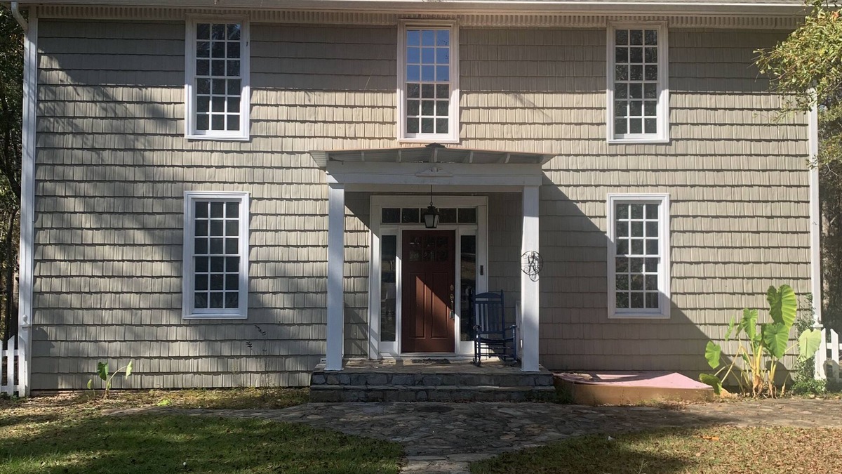 Tallassee House | Nature focused family retreat facility, perfect for multi-family vacations!