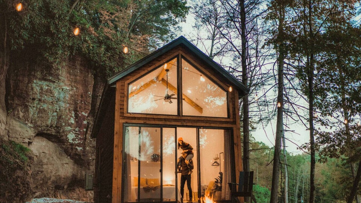 Rogers Cabin | Nature Getaway | Dog Friendly | Cliffs |Fire Pit