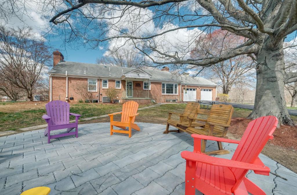 Brookeville House | Nature Getaway with On-Site Trails, 17 Mi to DC!