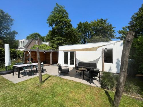 Den Hout House | Nature & golf Villa