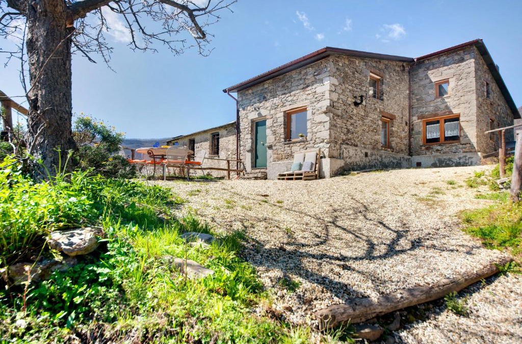 San Colombano Certenoli House | Nature House Custu Giancu
