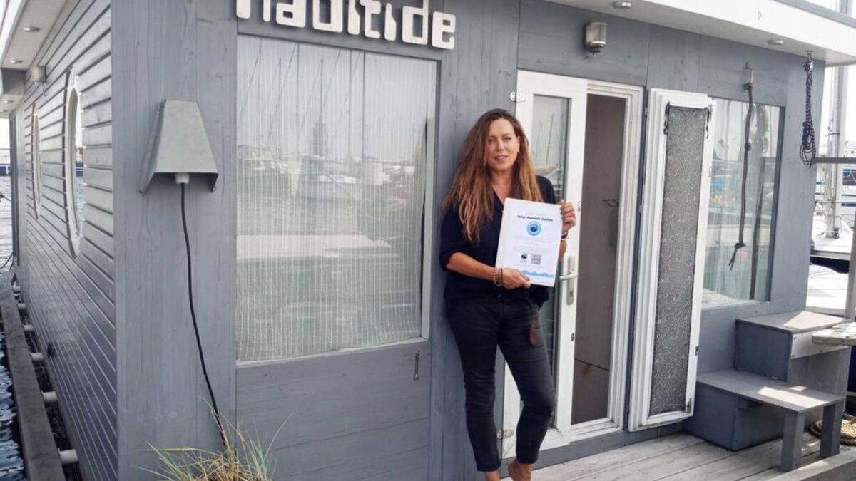 Schleswig Boat Rental | Nature houseboat Habitide