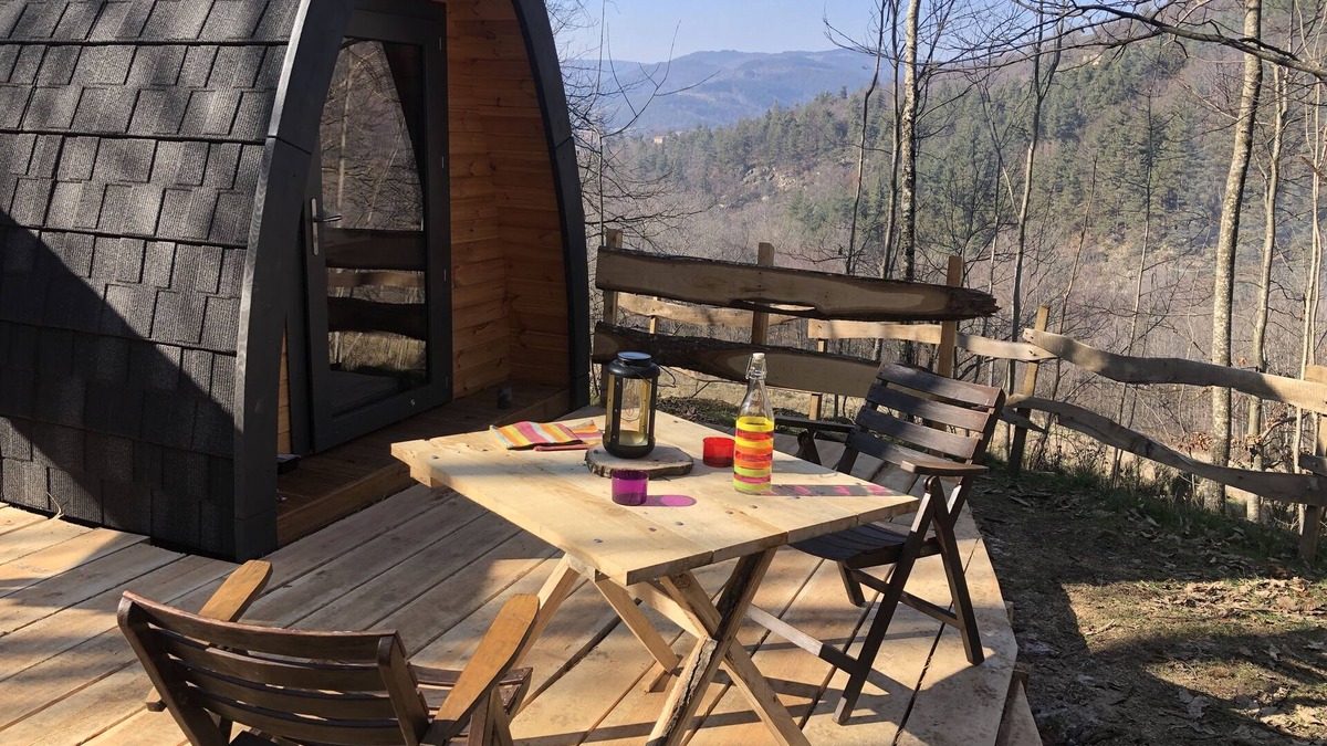 Nozieres Cabin | Nature hut under the chestnut trees
