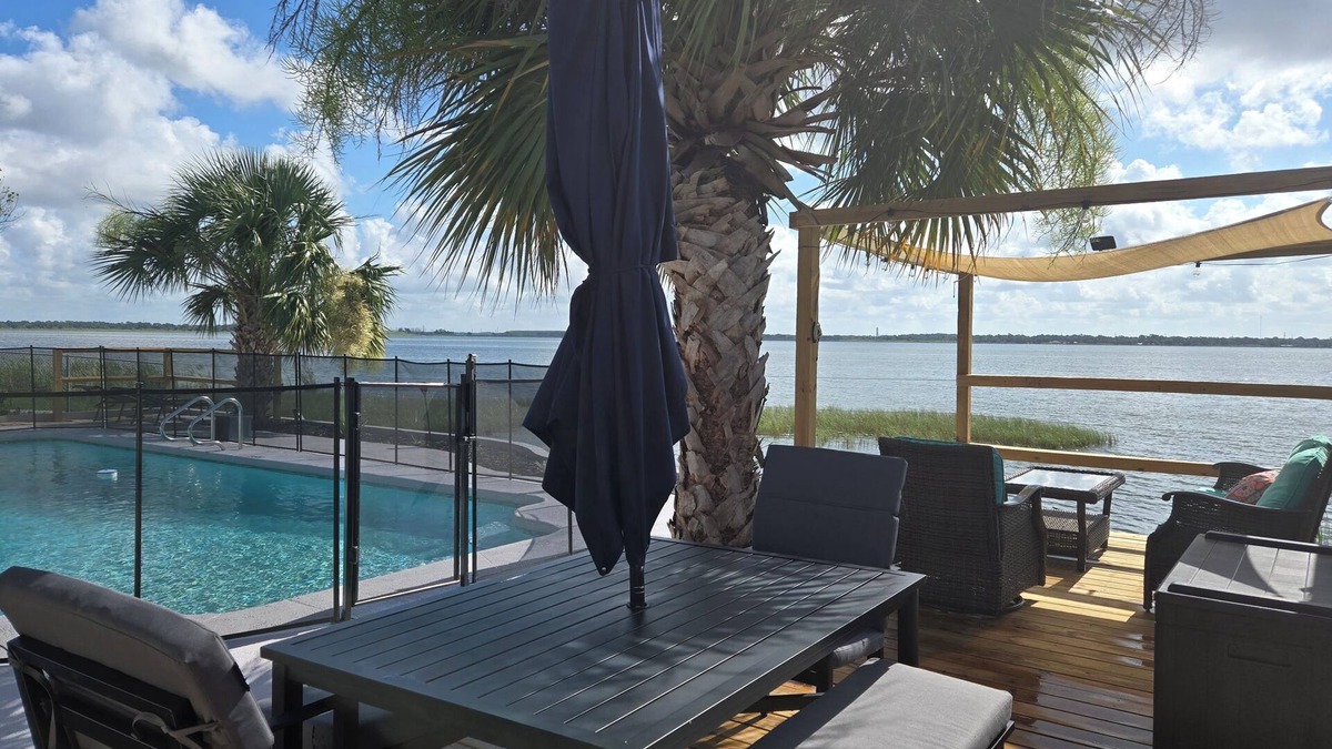Lakeland House | Nature Lover's Lake & Pool Home - Sunrise Views! Sleeps 10 w/7 Beds