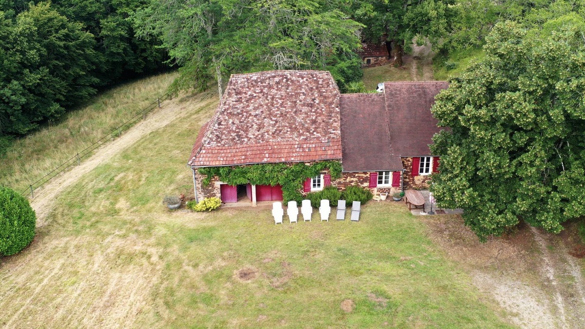 Urval Cottage | Nature Lover's Paradise: Perigourdine Cottage on idyllic 60 acre Perigord estate