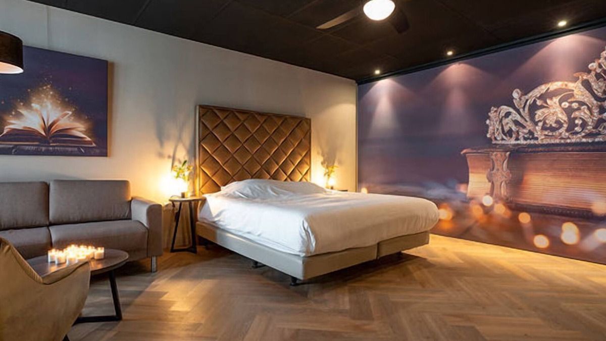 Made House | Nature-Lover’s Haven by Biesbosch & Birdwatching Sites | Historic Attractions