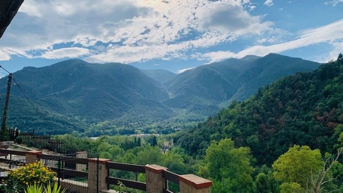 Montbolo Apartment | Nature Retreat: Cozy 1BR Apartment with Parking, Pet-Friendly, Wi-Fi, and Modern Amenities