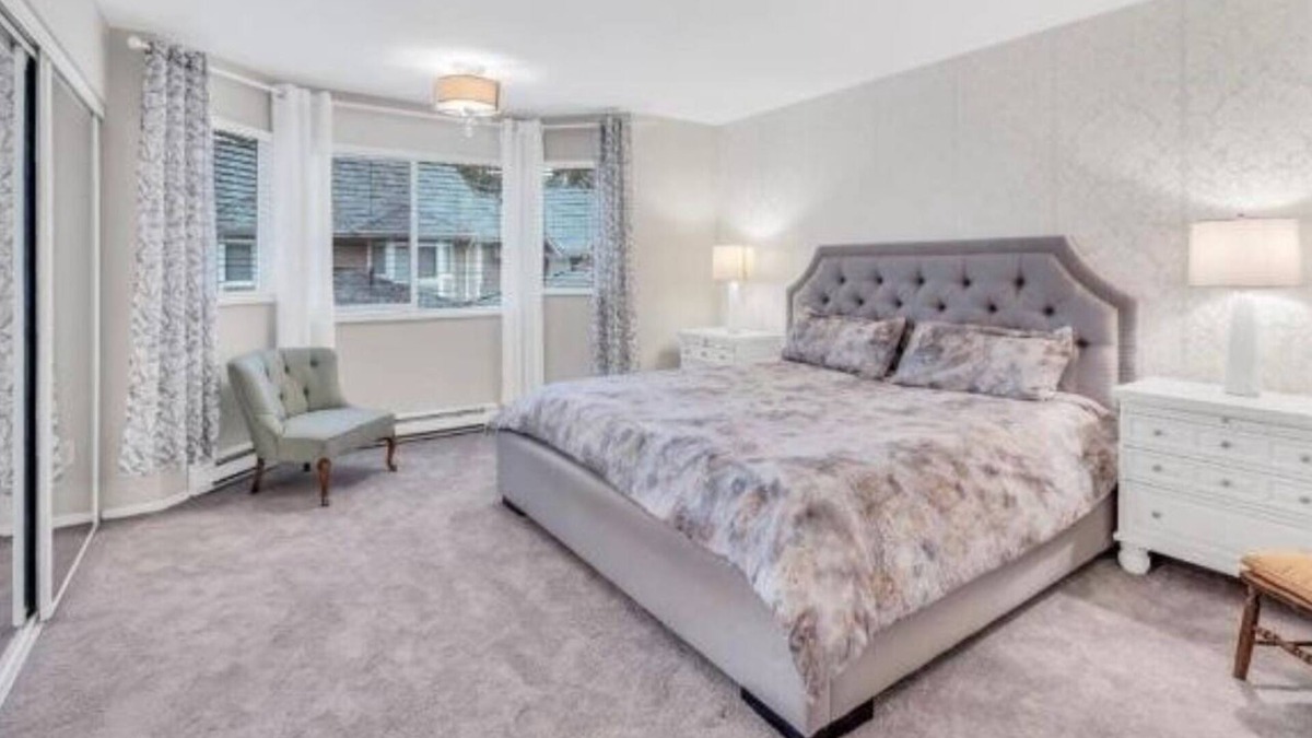 District of North Vancouver House | Nature retreat: beach and ski. Luxury large Master bedroom w/private en-suite.
