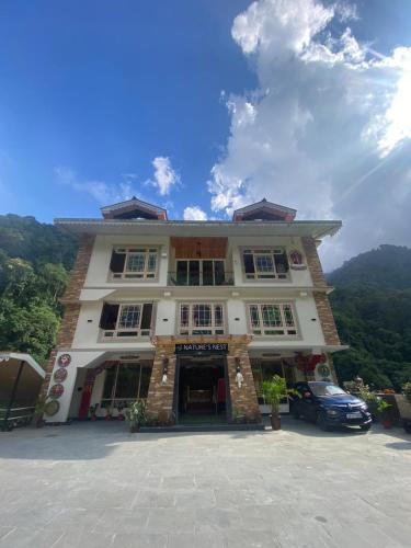 Rishop Hotel | Nature's Nest Resort