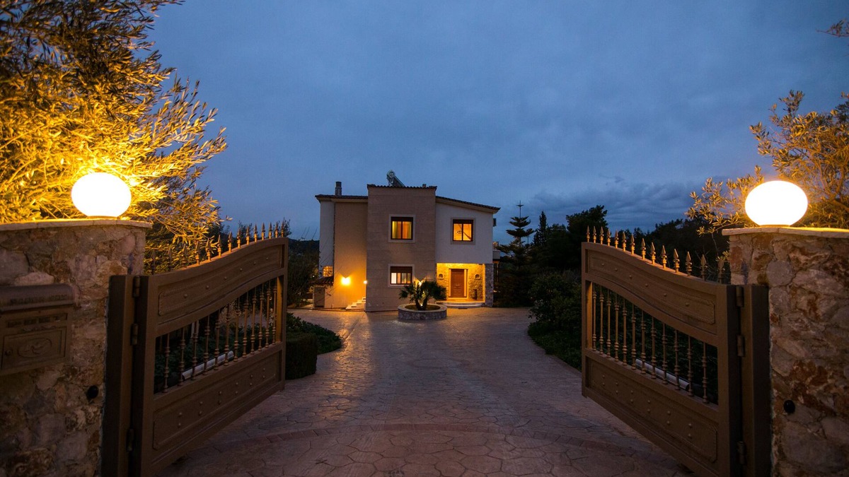 Salamis House | Nature Villa .