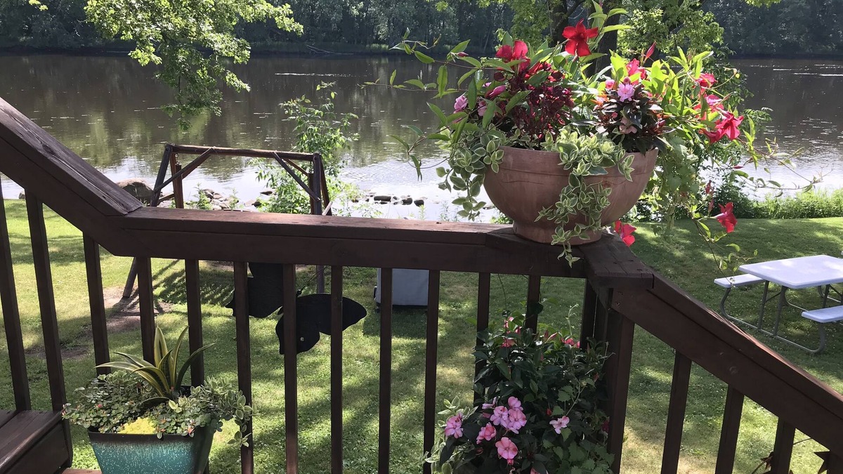 Jim Falls House | Natures Paradise on the Flambeau River, Beautiful Home on a beautiful setting.