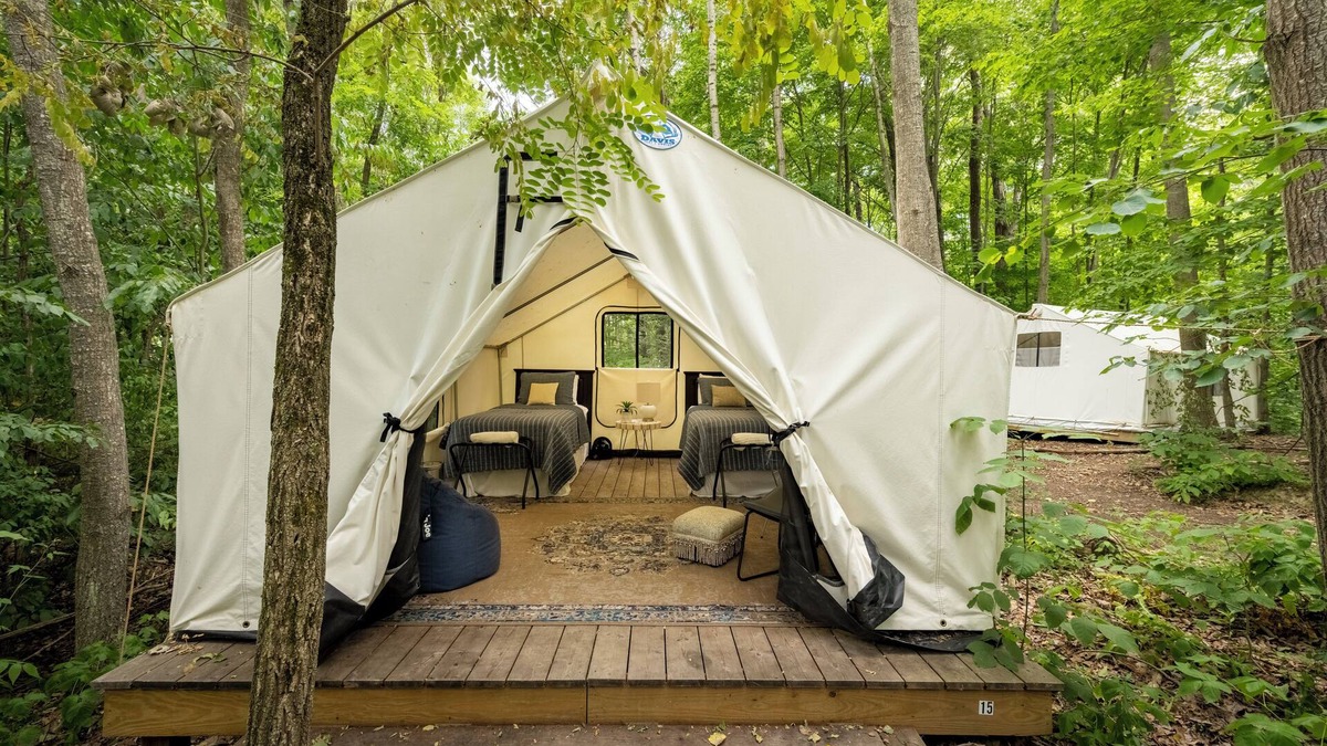 Watkins Glen Other | Naturluxe & Stars