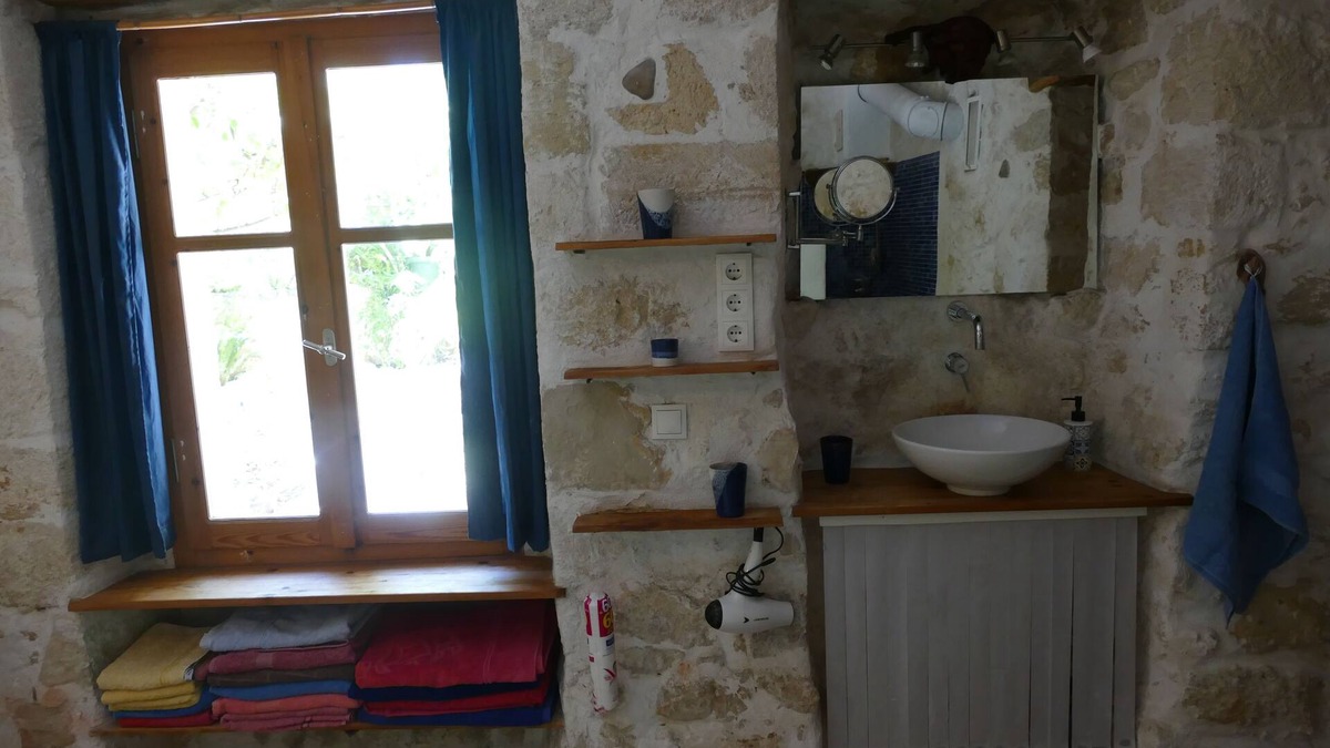 Vlachiana House | Natursteinhaus in Ruhiger Lage, Ideal zum Wandern und Radfahren