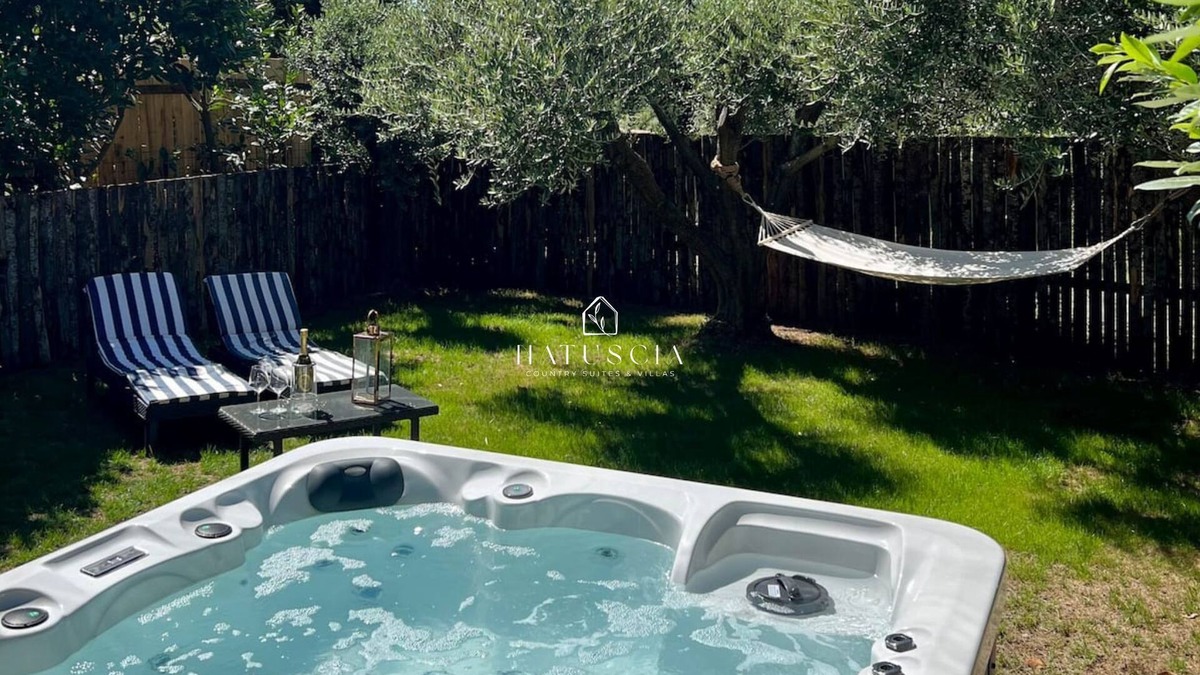 Ronciglione Villa | Natuscia Country Villa - Private Jacuzzi - Garden