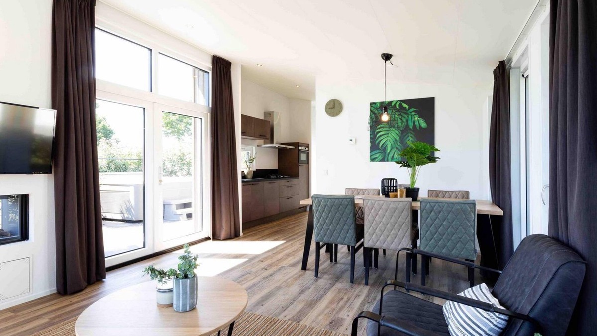 Aalst Ski Chalet | ✓ Natuurlodge at Recreatiepark het Esmeer ✓ Holiday home for 4 persons ✓ Located in Aalst (Gelderland) ✓ Waterside holiday park ✓ Book directly through the park
