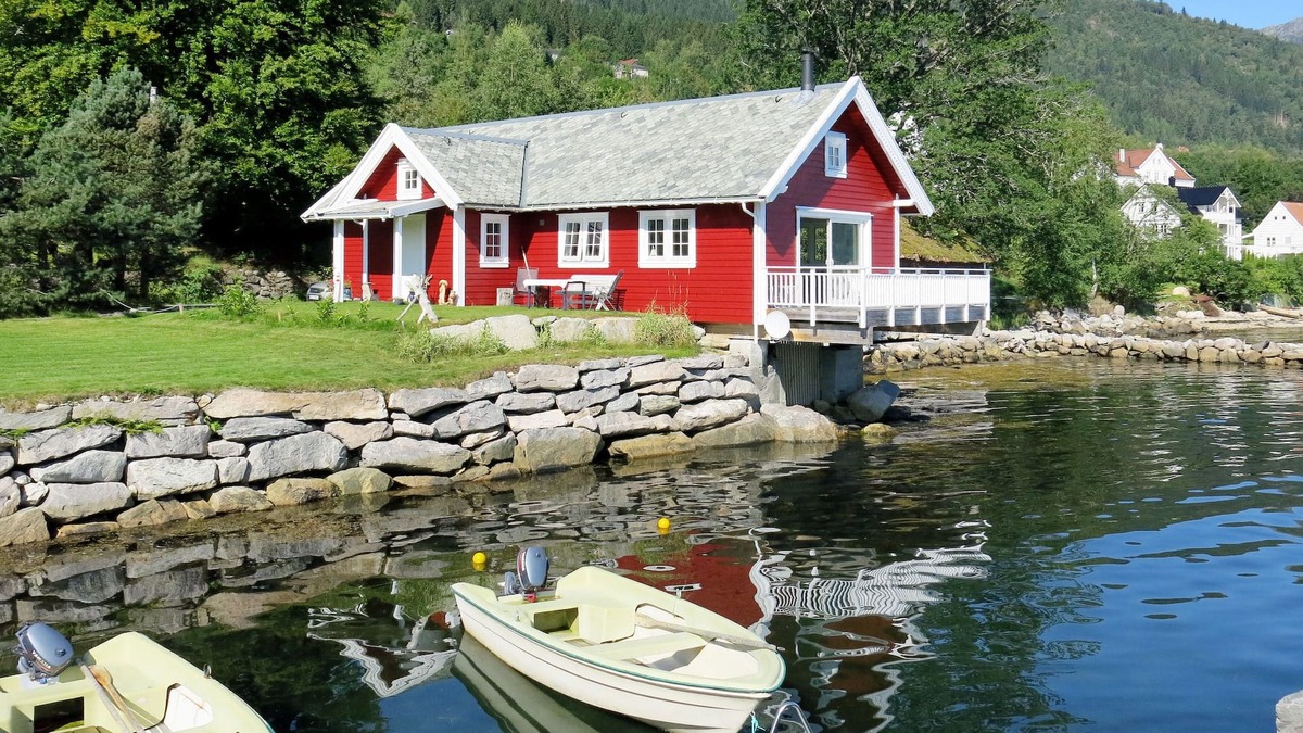 Balestrand House | Naustet by Interhome