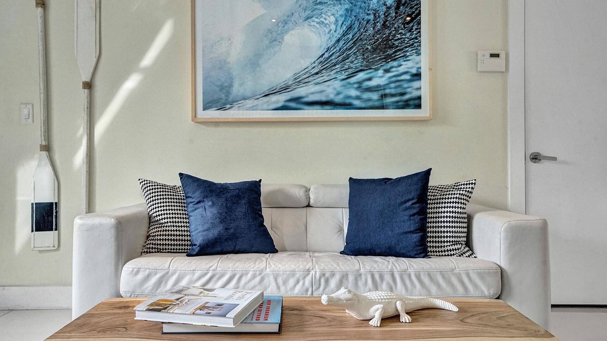 West Avenue Apartment | Nautilus Suite 2BD/2BA Miami Beach Villa Monaco