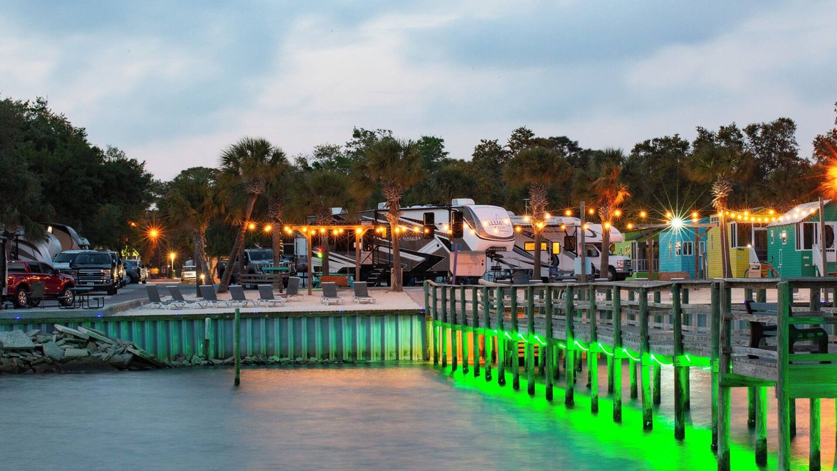 Navarre Cabin | Navarre Beach Camping Resort