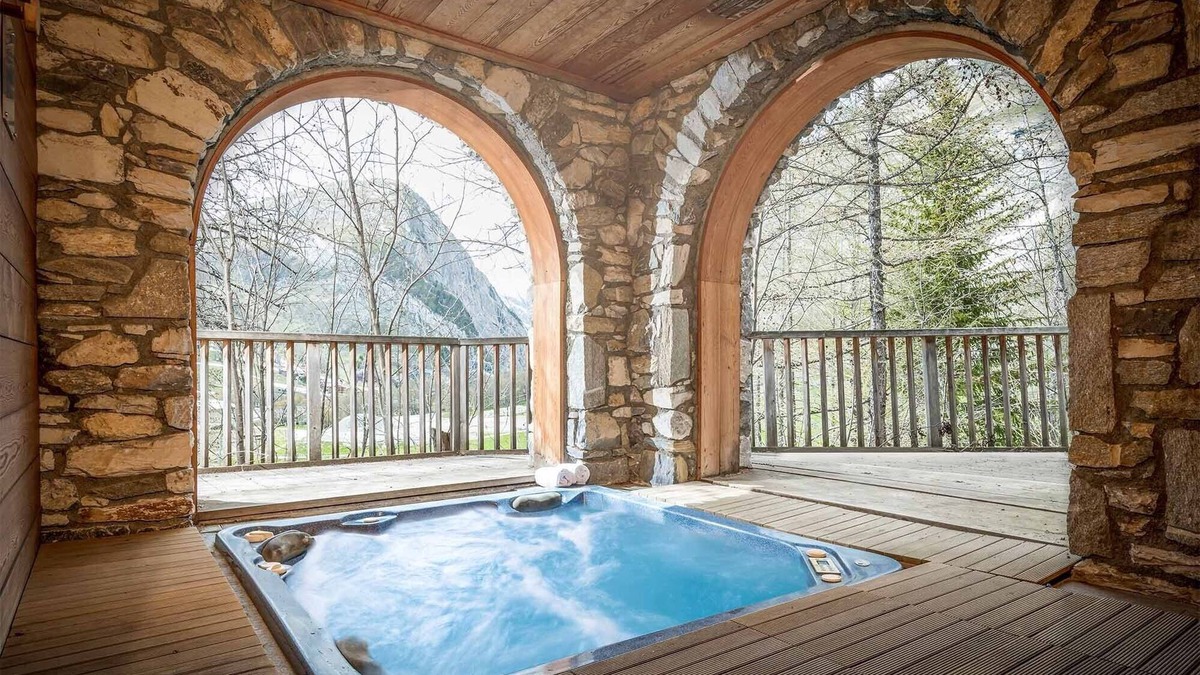 Le Cret Ski Chalet | Navette Privée ! Chalet Moderne + Salle de Cinéma