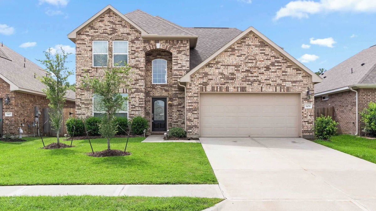 Baytown House | Navigate Stays Family Fun HQ Near It All - Sleeps 10