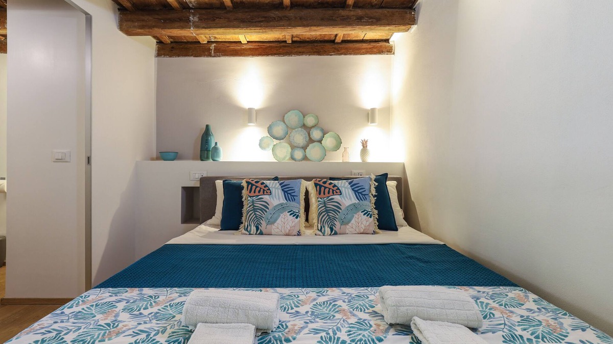 Navigli Apartment | Navigli Canals loft - walking distance DUOMO and BOCCONI